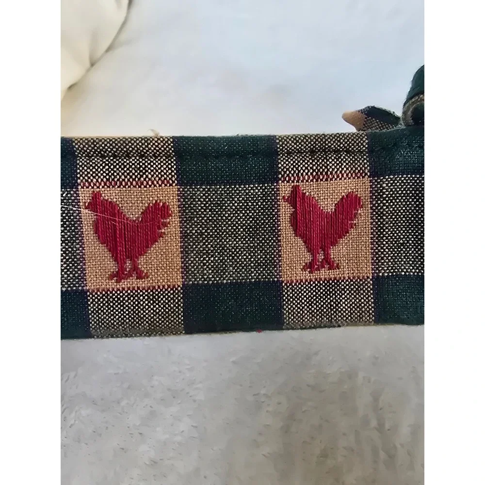 Farmhouse Quilted Fabric Bread Basket Buffalo Check Red Rooster Tie Corner